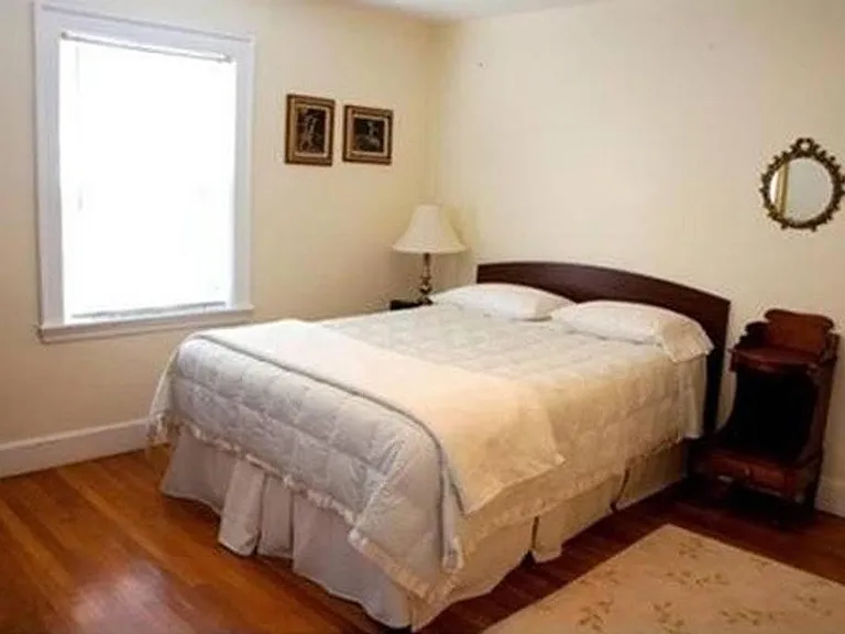 546 Commonwealth Ave #1 — Photo 2