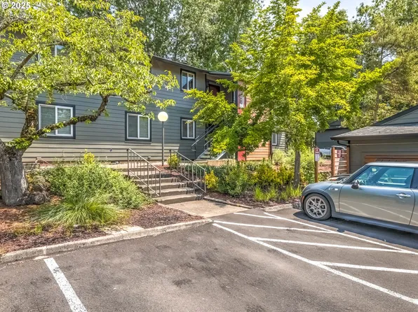 12642 NW Barnes Rd APT 10, Portland, OR 97229