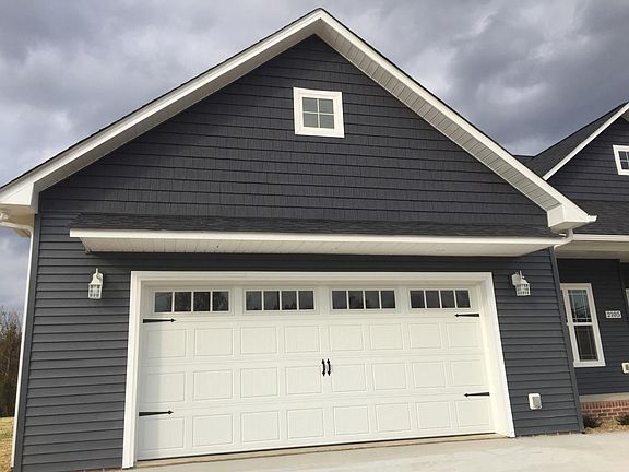 2nd image of 2105 Pembrooke Pine Cir