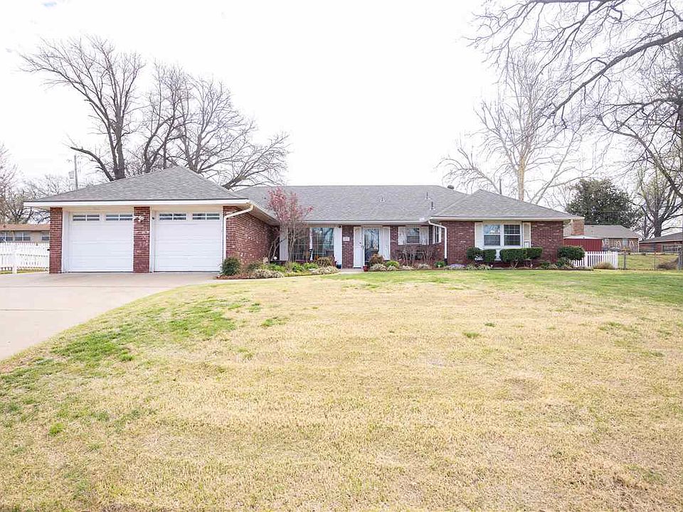 1st image of 1509 Meadowbrook Dr