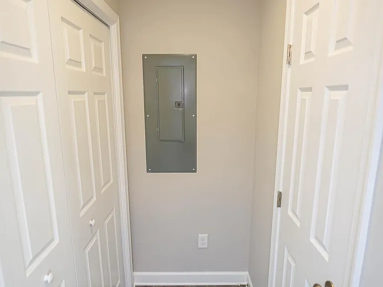 621 Cedar St — Photo 23