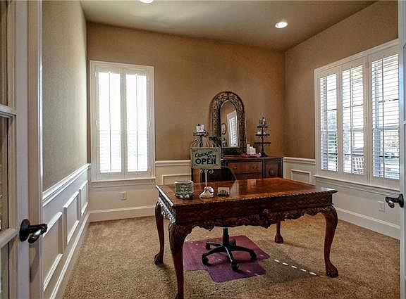 5th image of 1570 Terrace Dr