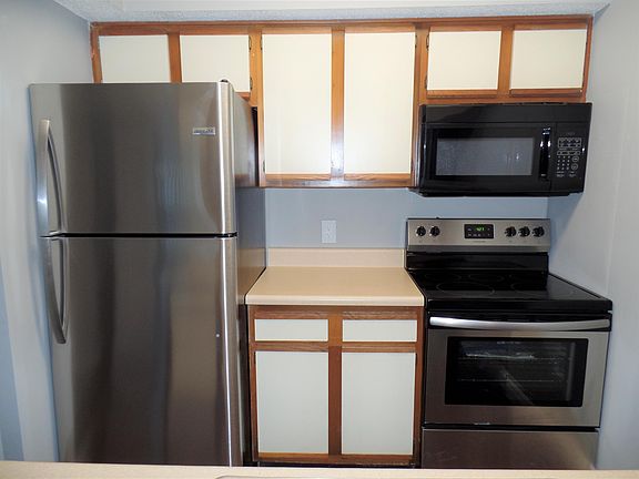 5th image of 5672 Rock Island Rd APT 260
