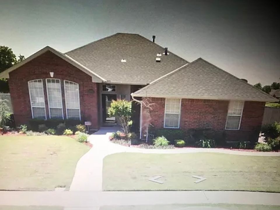 1st image of 3824 Crail Dr