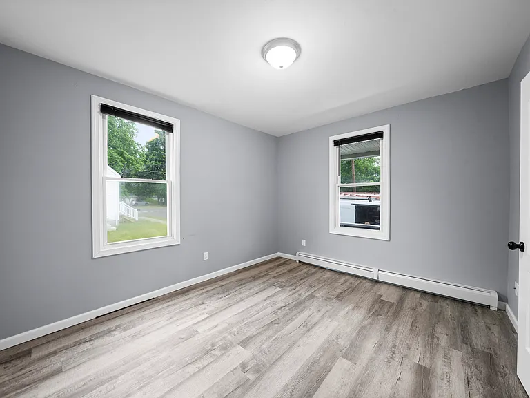 4 Columbus Ave — Photo 9