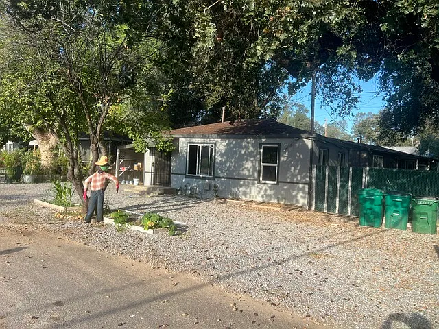 2 bed, 800 sqft, $2,000 — Photo 4
