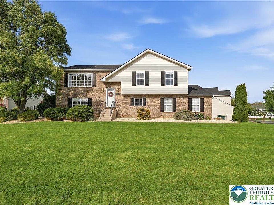 1st image of 130 Debbie Ln