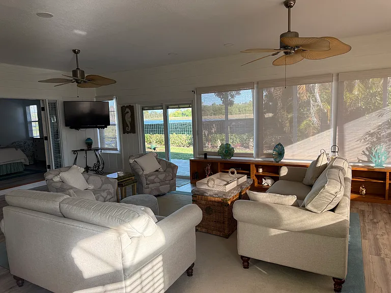 320 Garden Grove Pkwy — Photo 19