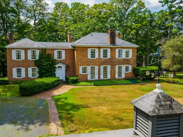 10 Bischoff Lane, Hartland, VT 05048