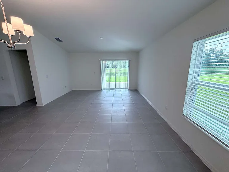 524 Carya Way — Photo 5