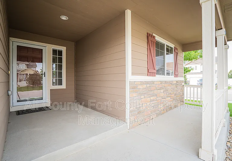 3394 Butternut Ln — Photo 3