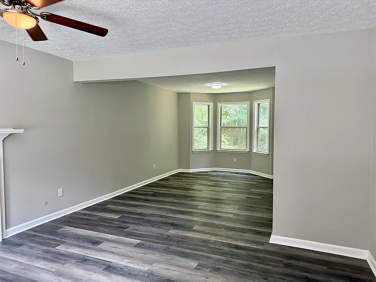 10415 Virginia Pine Ln — Photo 3
