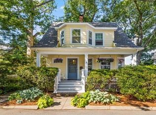 8 Brewster Ter, Swampscott, MA 01907