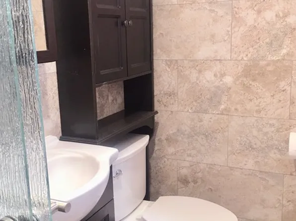 231 Warren Avenue image 13 of 16