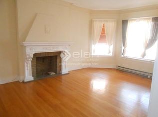 331 Kedzie St APT 2, Evanston, IL 60202