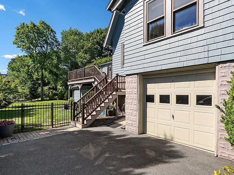 197 Hillside Ave — Photo 19