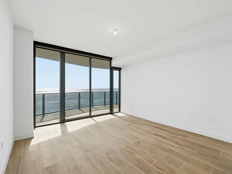 900 N Ocean Blvd #802 — Photo 33