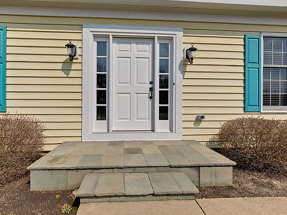 2nd image of 23253 N Chesapeake Dr