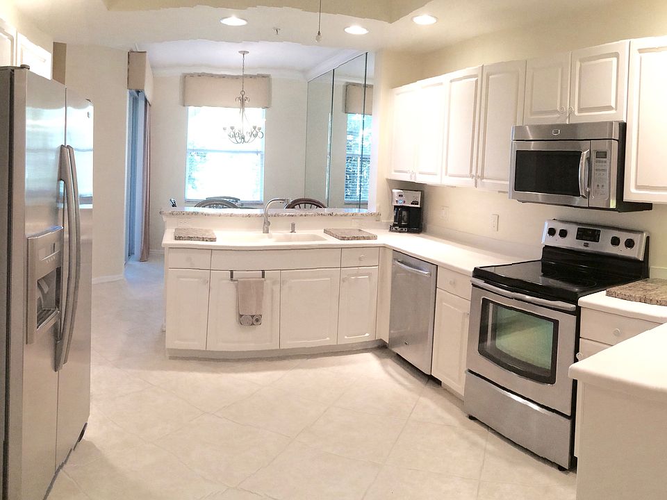Upgraded kitchen 