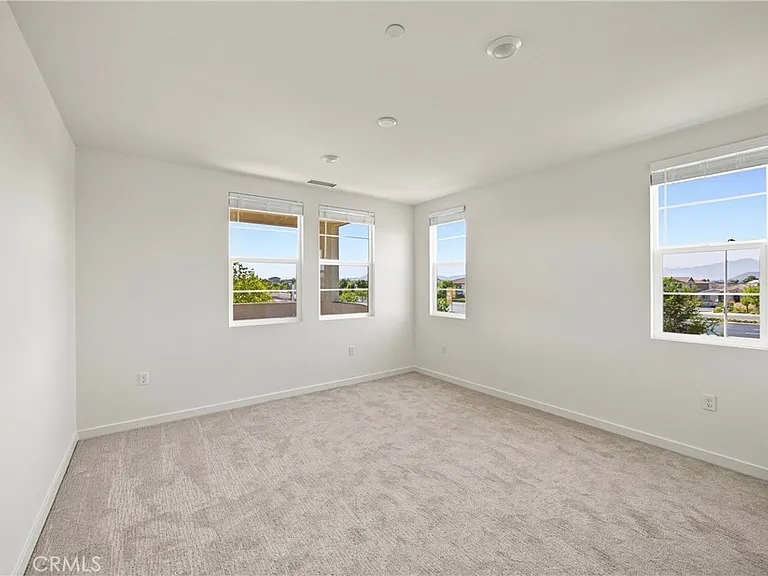 12903 Paradiso Dr — Photo 19