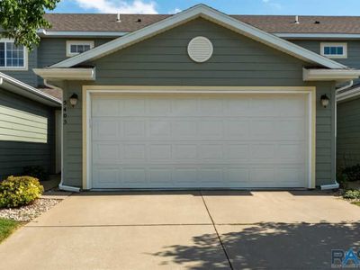 5405 W Oakcrest Pl, Sioux Falls, SD, 57107