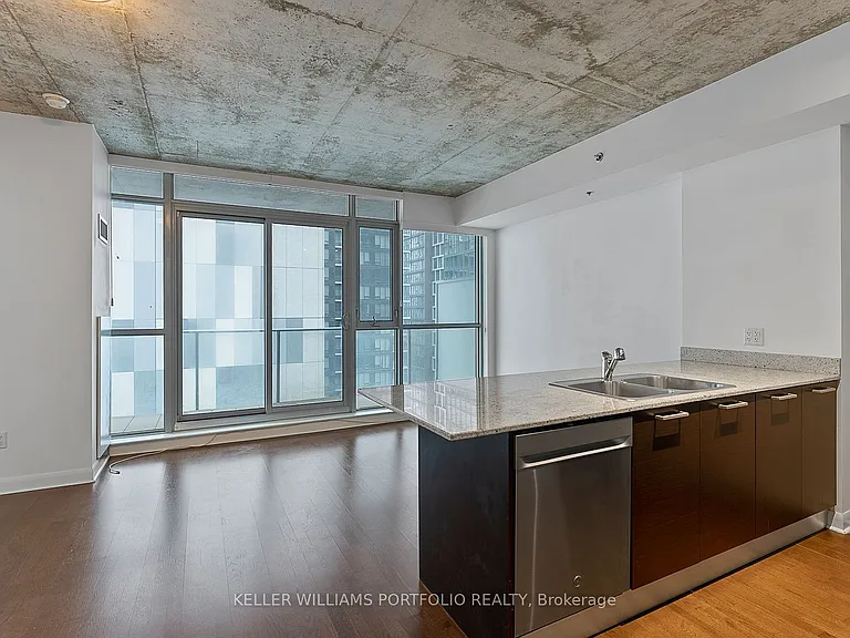 375 King St W #1805 — Photo 8