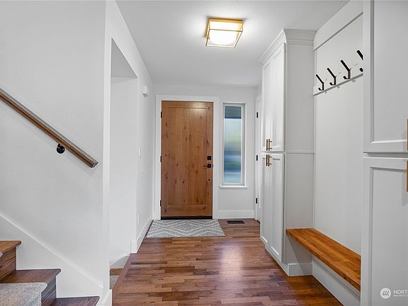 4th image of 13417 95th Avenue E