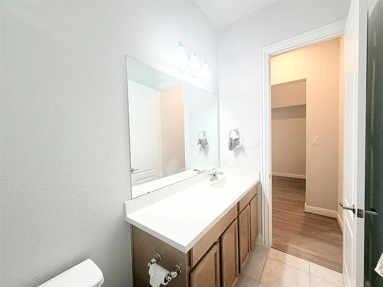 6610 Lake Oasis Dr — Photo 31