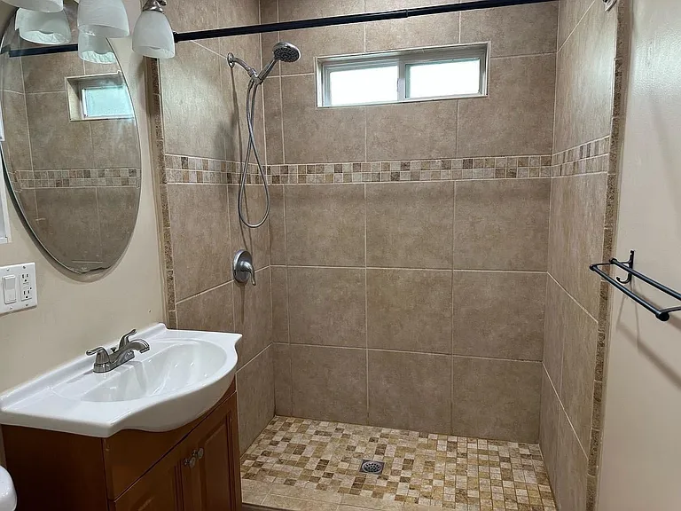 1231 Ronan Ave — Photo 6