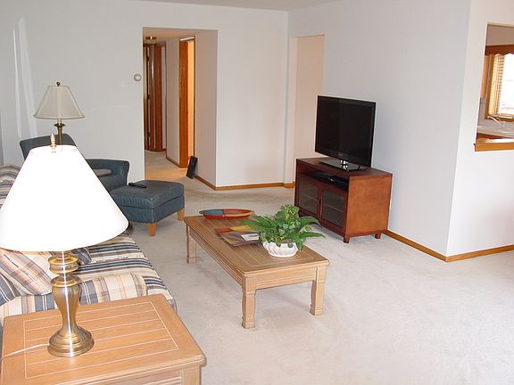 3rd image of 15803 S 76th Ave APT 1D