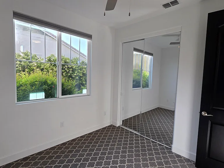 953 Kennedy Dr — Photo 27