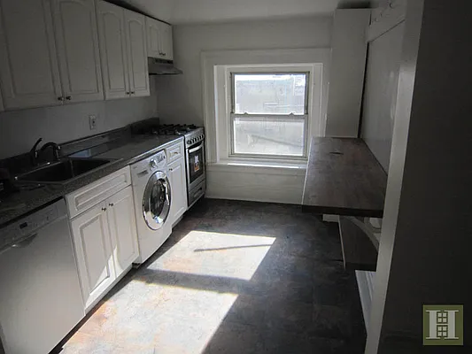 Rented by Halstead Real Estate | media 29