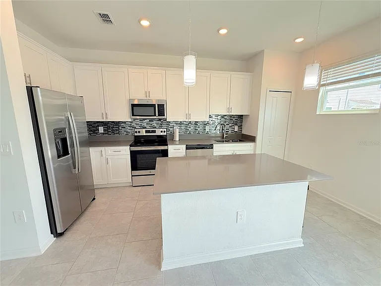 7509 Stone Creek Trl — Photo 4
