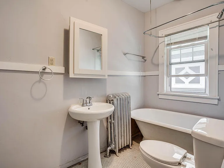 1523 W Lake St #2B — Photo 8