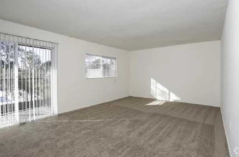 5319 Sumerset St #19A — Photo 14