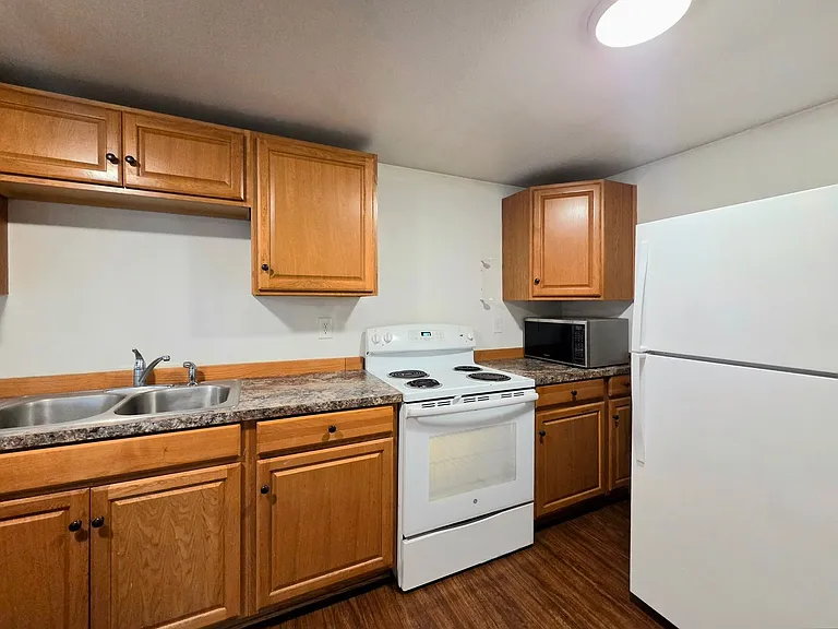 1121 Monitor Ave — Photo 24