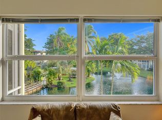 5171 W Oakland Park Blvd #205, Lauderdale Lakes, FL 33313