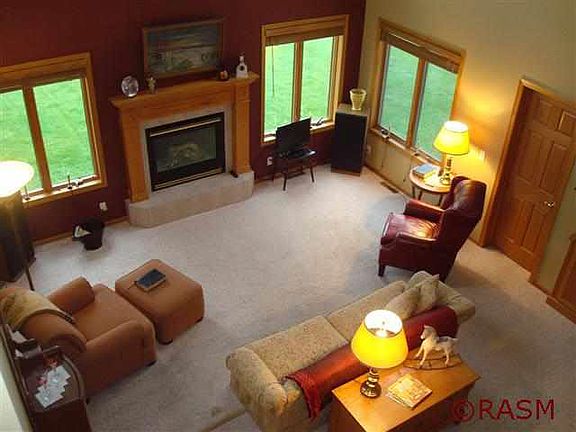 4th image of 133 Creekside Dr
