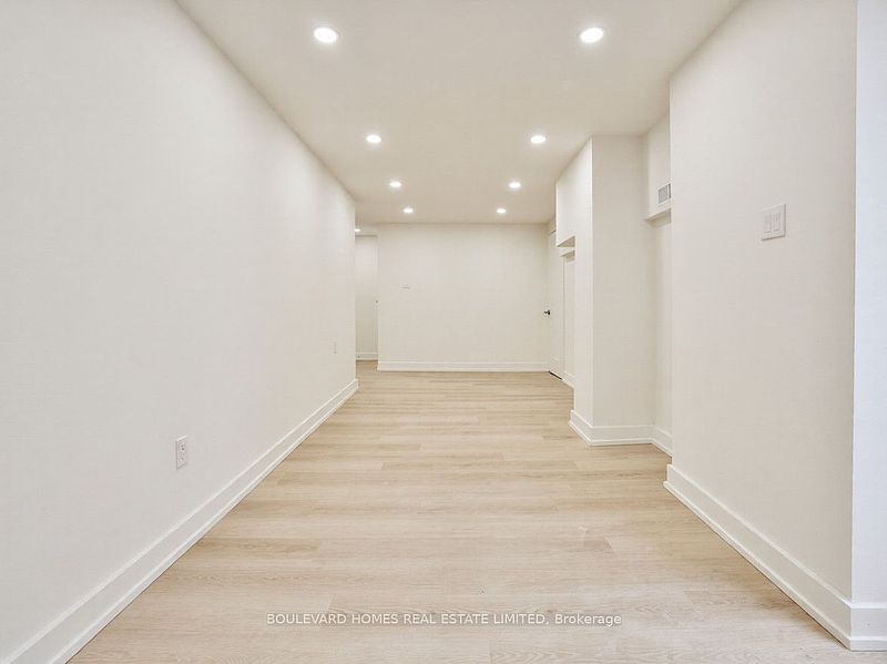 Toronto House for rent - 2 Bedrooms — photo 6