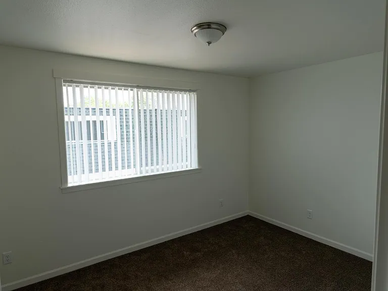 Lebanon City Townhomes — Photo 23