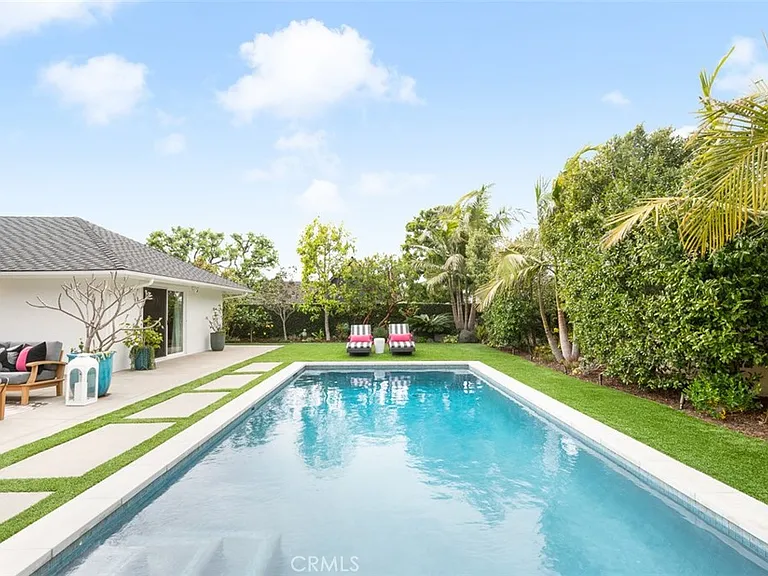 1419 Santiago Dr — Photo 1