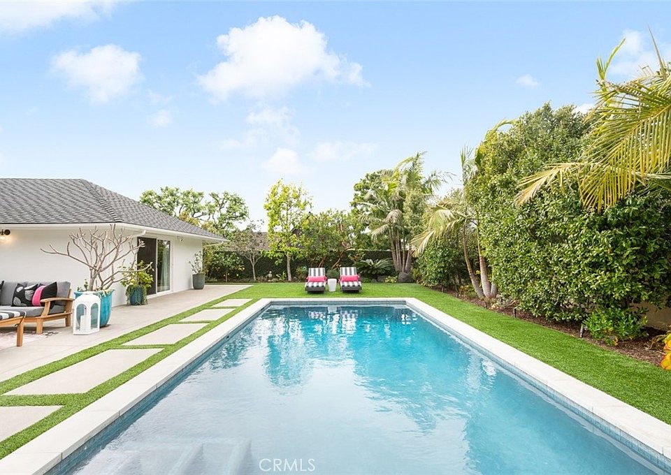 1st image of 1419 Santiago Dr