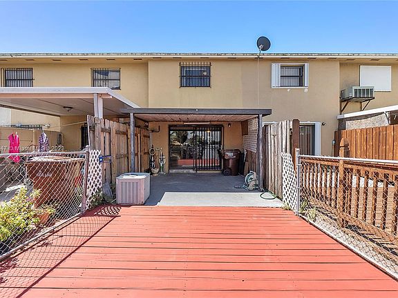 4th image of 2635 W 52nd Pl #206