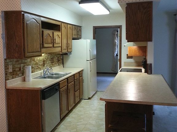 4th image of 1164 Park Pl