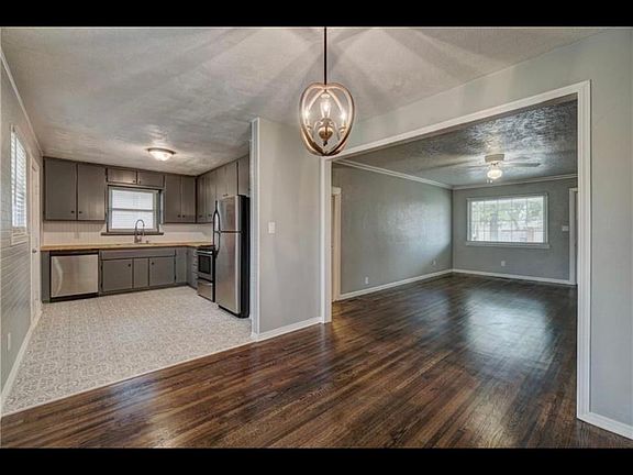 Dining/eating area off the kitchen