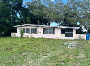 1655 N Richland Ave, Deland, FL 32724