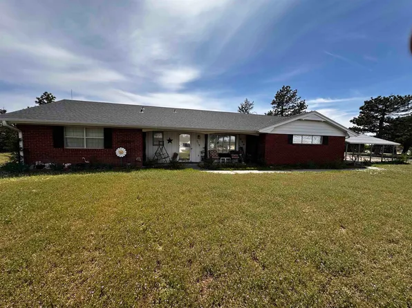 519 E 8th St, Shattuck, OK 73858