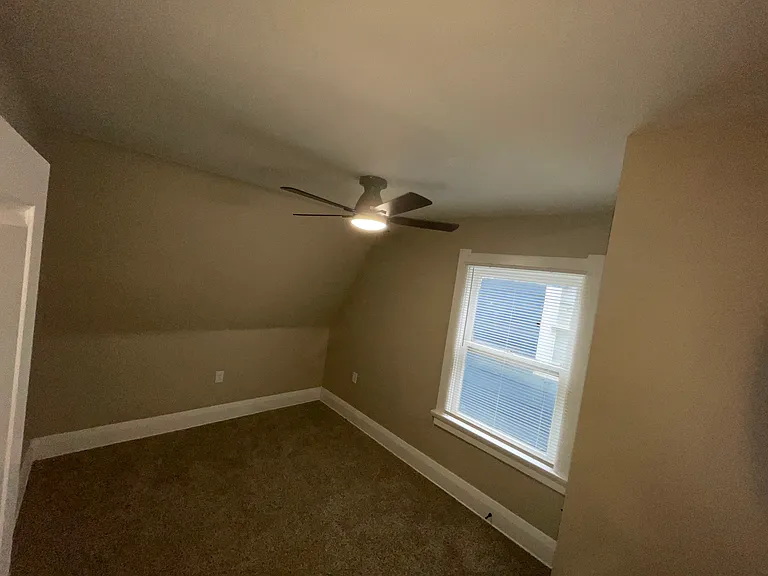 2322 Upton Ave — Photo 10