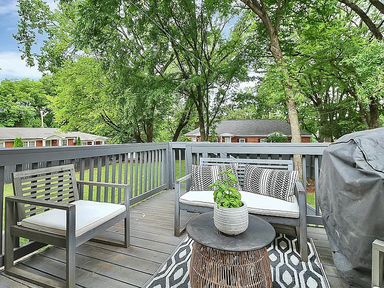 1824 Merriman Ave — Photo 24