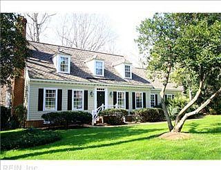 1st image of 118 Yorkshire Dr
